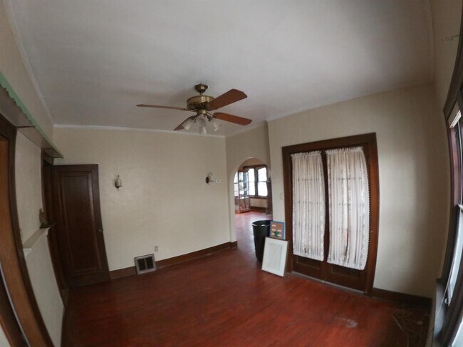 Foto del edificio - 7216 Wicker Ave