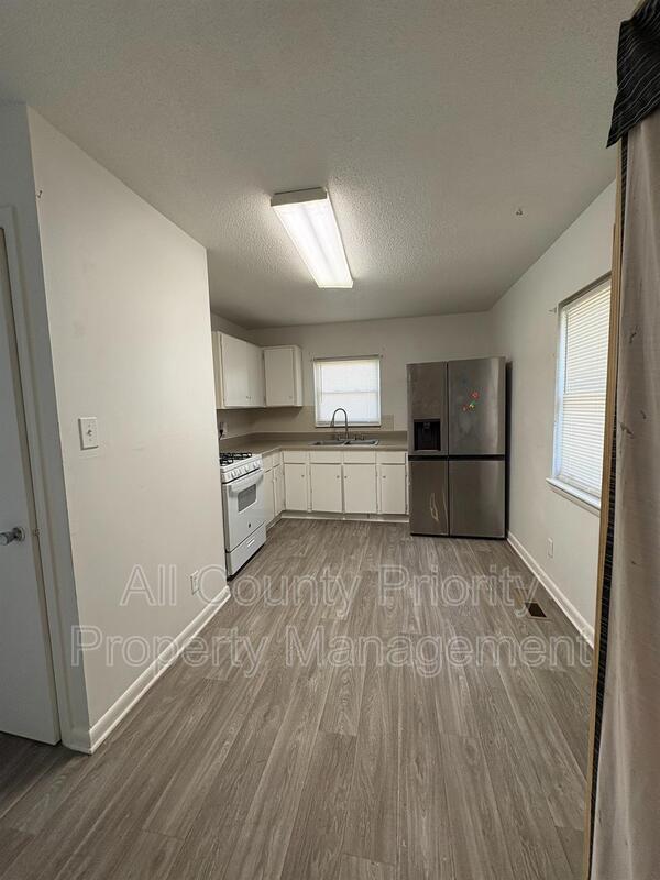 Photo - 1015 Da Vinci St House