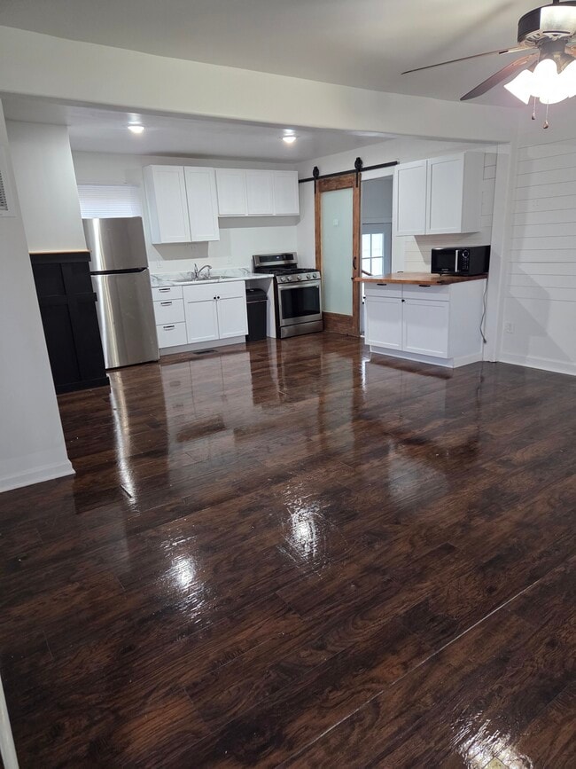 Building Photo - 3608 W 73rd Ct