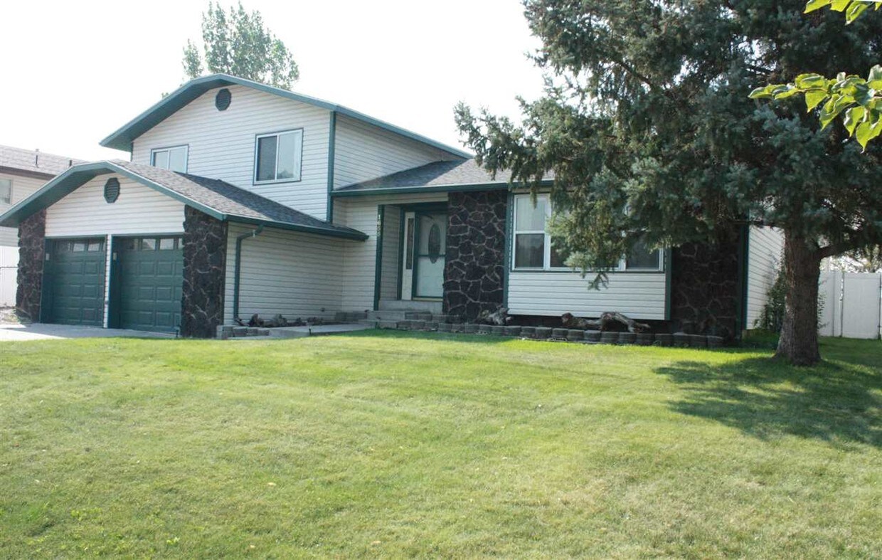 Primary Photo - 1655 Ardella Dr