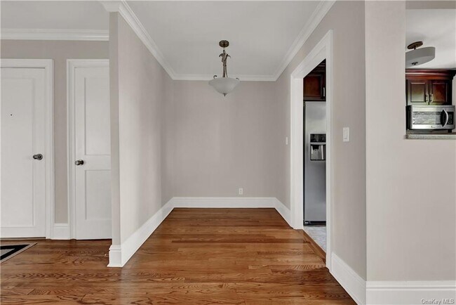 Foto del edificio - 14 S Broadway