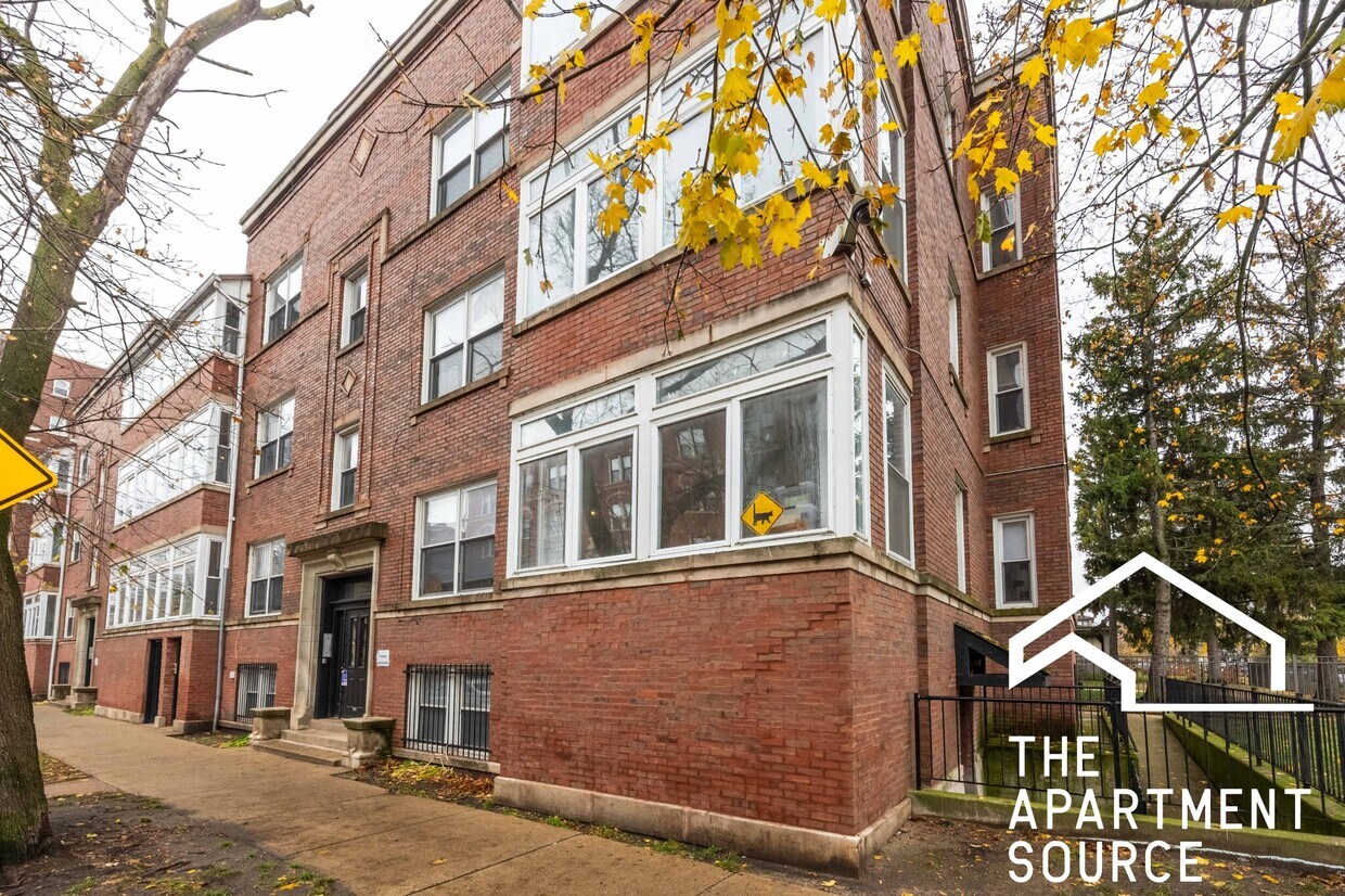 Foto del edificio - 7462 N Greenview Ave