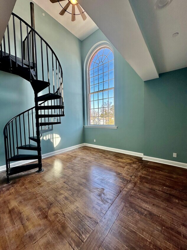 5 5th St Unit 201, City, MD 21851 Apartments in