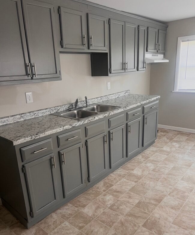 Building Photo - 143 Old Dora Rd