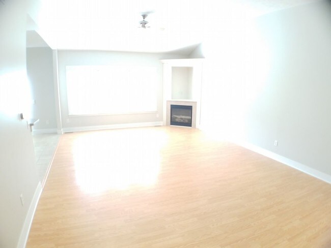 Foto del edificio - 6420 Ridgemont Dr SE
