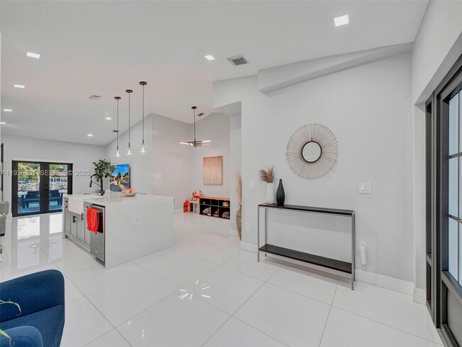 Building Photo - 19901 NW 77th Ct