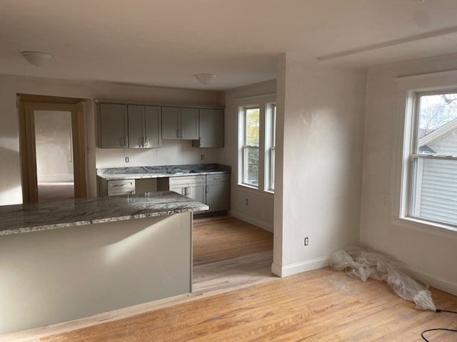 Building Photo - 154 Lovell St