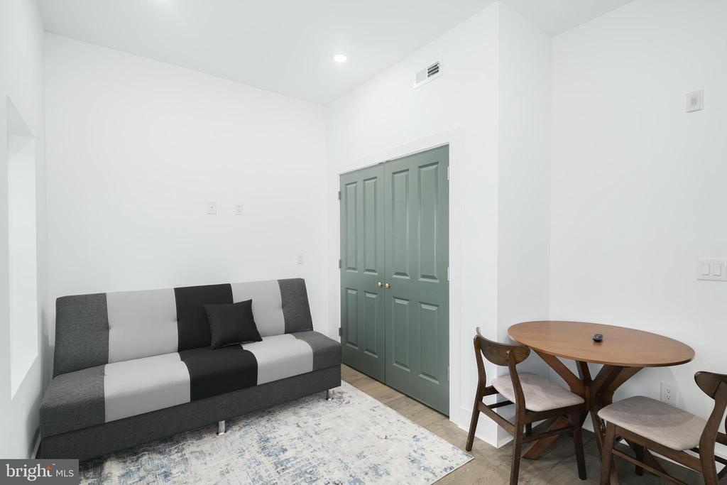 Foto principal - 3127 Richmond St