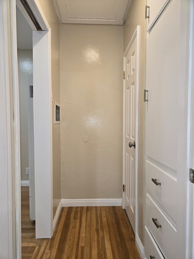 Foto del edificio - 4113 N Greenbrier Rd