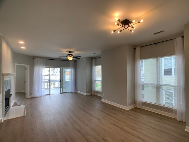Building Photo - 18832 Nautical Dr