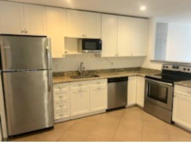 Foto del edificio - 323 Northlake Dr