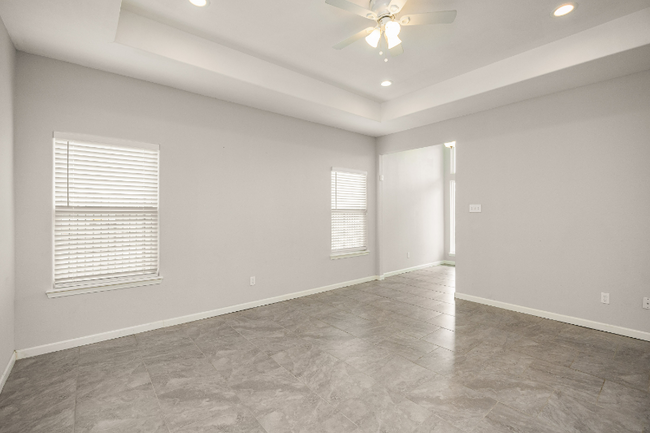 Building Photo - 6402 Williams Dr