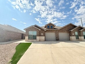 Building Photo - 9709 Saratoga Ave