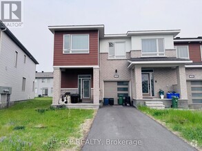 Building Photo - 210 Ormiston Cres