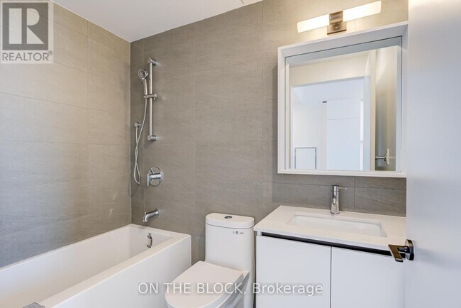 Photo du bâtiment - 35 Parliament St