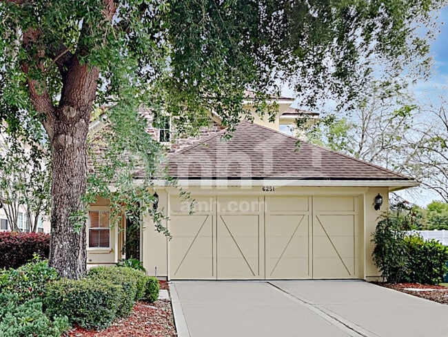 Building Photo - 6251 Devonhurst Dr