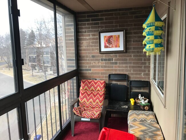 Balcony - 3850 Plymouth Boulevard