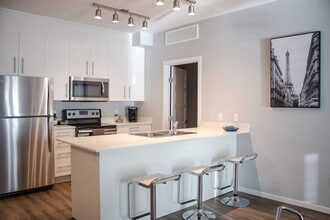 Building Photo - Harbour Landing