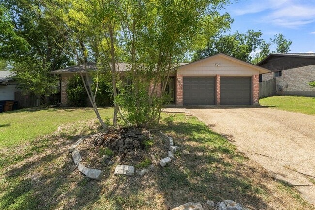 Building Photo - 1409 Desert Quail Ln