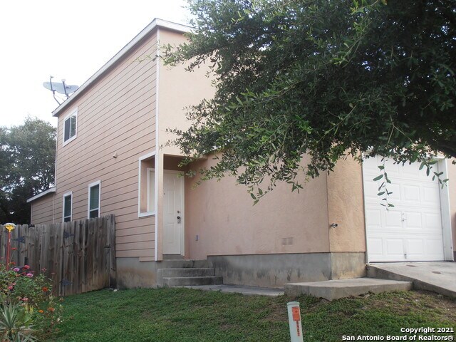 Building Photo - 8909 Maverick Draw