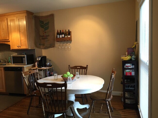 Foto del edificio - 246 White Bridge Pike