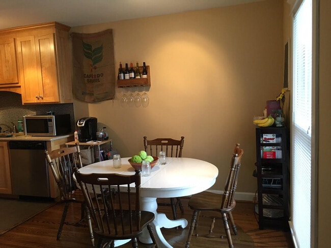 Photo - 246 White Bridge Pike Apartment