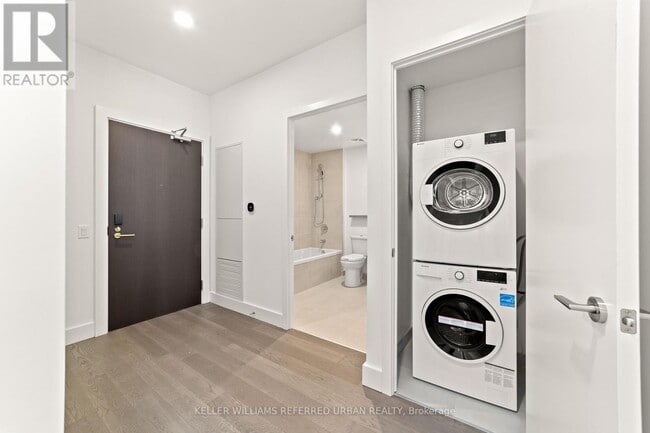 Photo du bâtiment - 625-1625 Sheppard Ave E