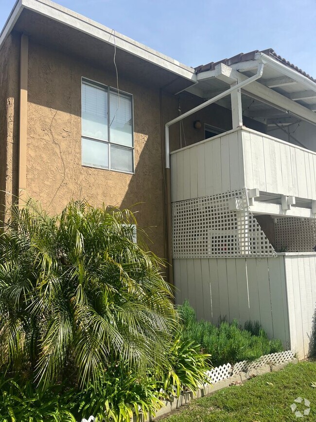 Building Photo - 1300 Saratoga Ave