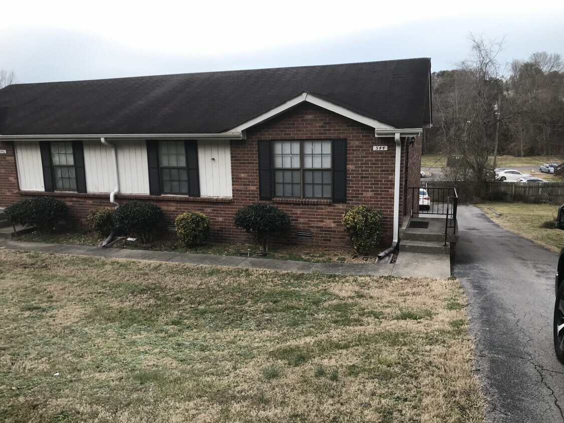 Foto principal - 544 Tulip Grove Rd