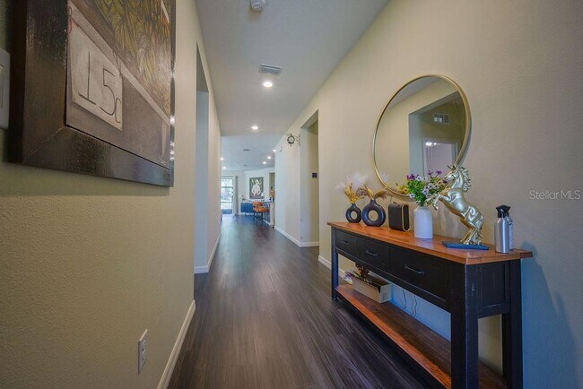 Foto del edificio - 9225 Freedom Hill Dr