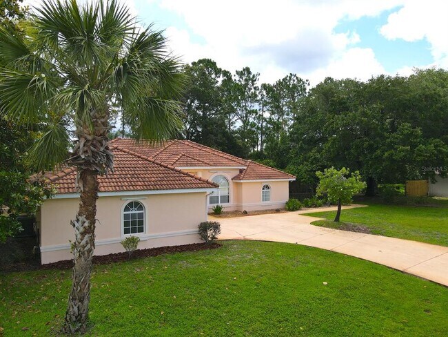 Building Photo - 87 Rose Dr