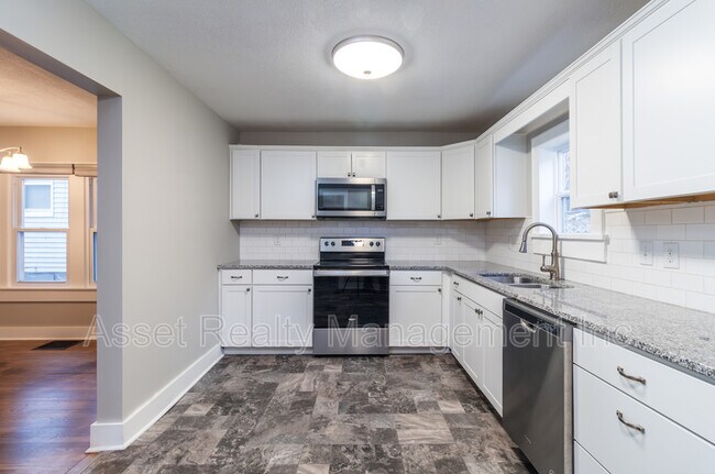 Foto del edificio - 1701 Lenland Ave