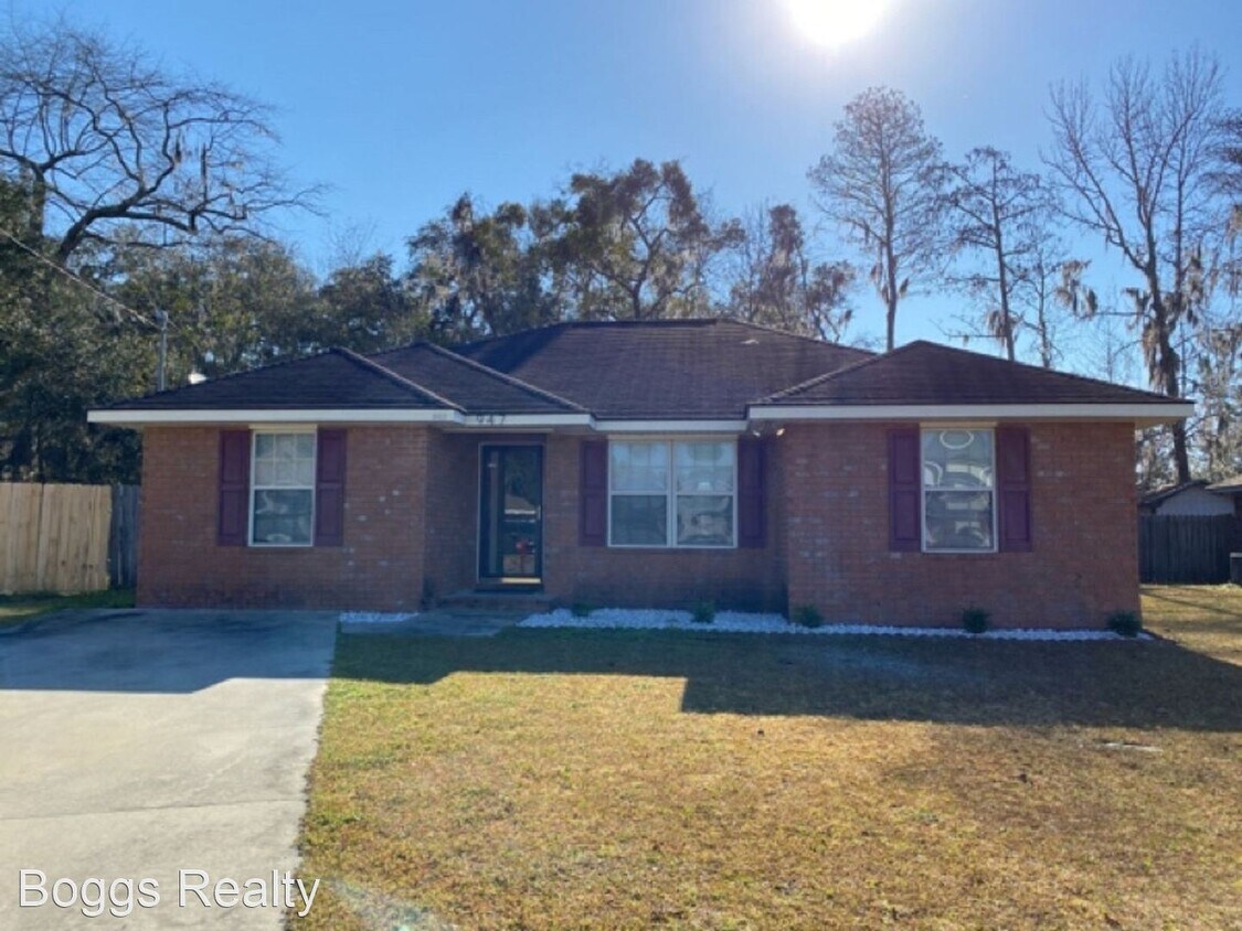 3 br, 2 bath House 947 Ruth Drive House Rental in Hinesville, GA