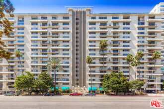 Building Photo - 10535 Wilshire Blvd