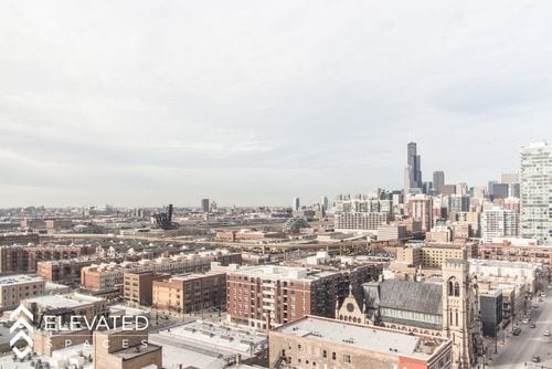 Building Photo - 2101 S Michigan Ave