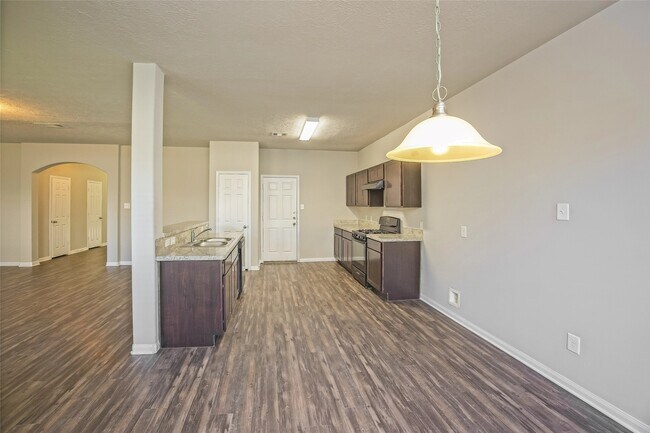 Building Photo - 9718 Floria Ct