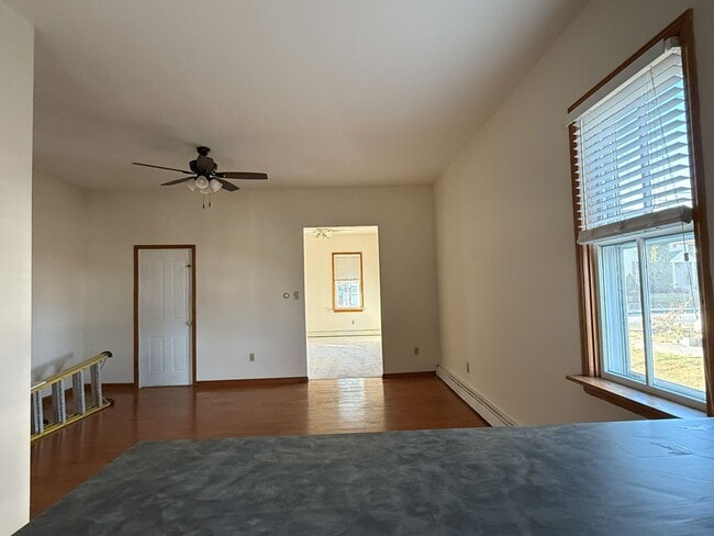 Building Photo - 23 N Main St