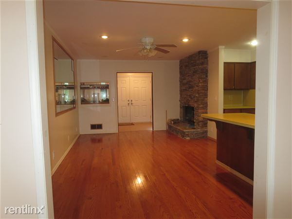Building Photo - 4871 Candlewood Ln