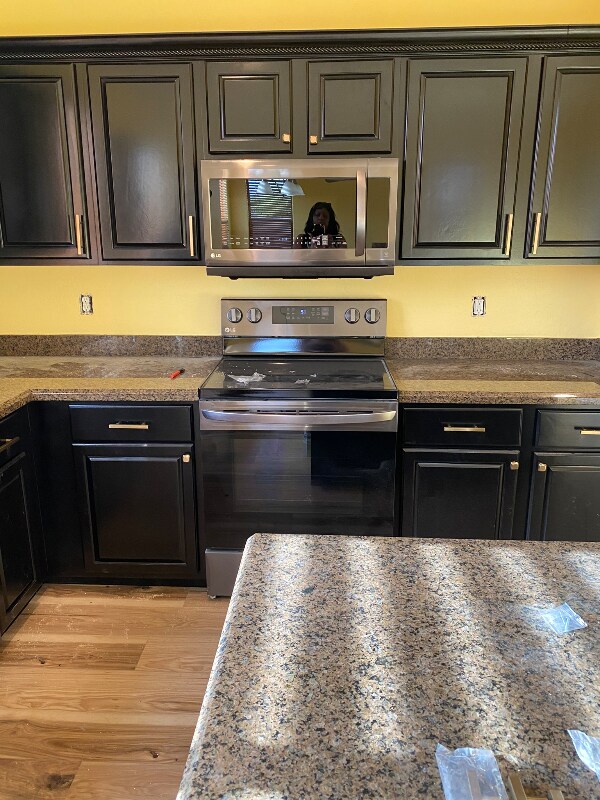 Building Photo - 5009 W Desert Ln