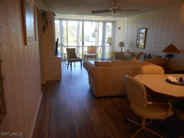 Foto del edificio - 1086 Forest Lakes Dr