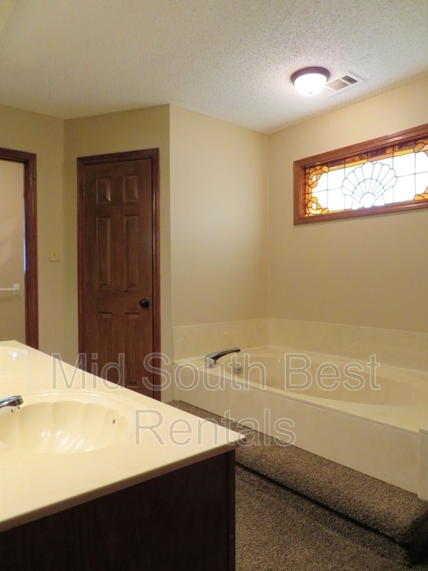 Building Photo - 6971 Cross Timber Ln