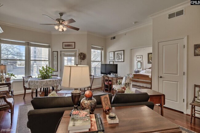 Foto del edificio - 1 br, 1 bath Condo - 601 Main St Apt 105