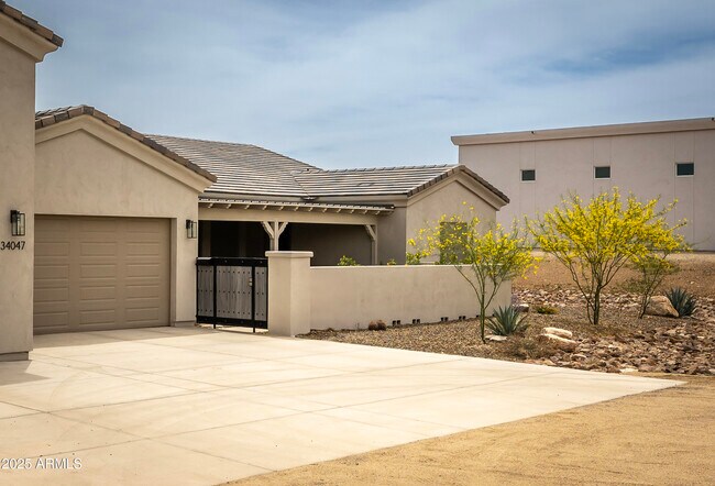 Foto del edificio - 34047 N 10th St
