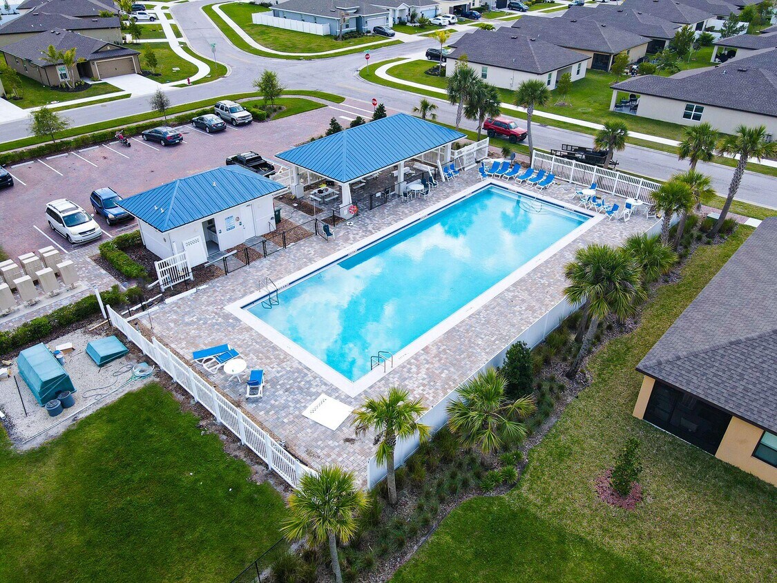 Foto principal - 5361 Imagination Dr