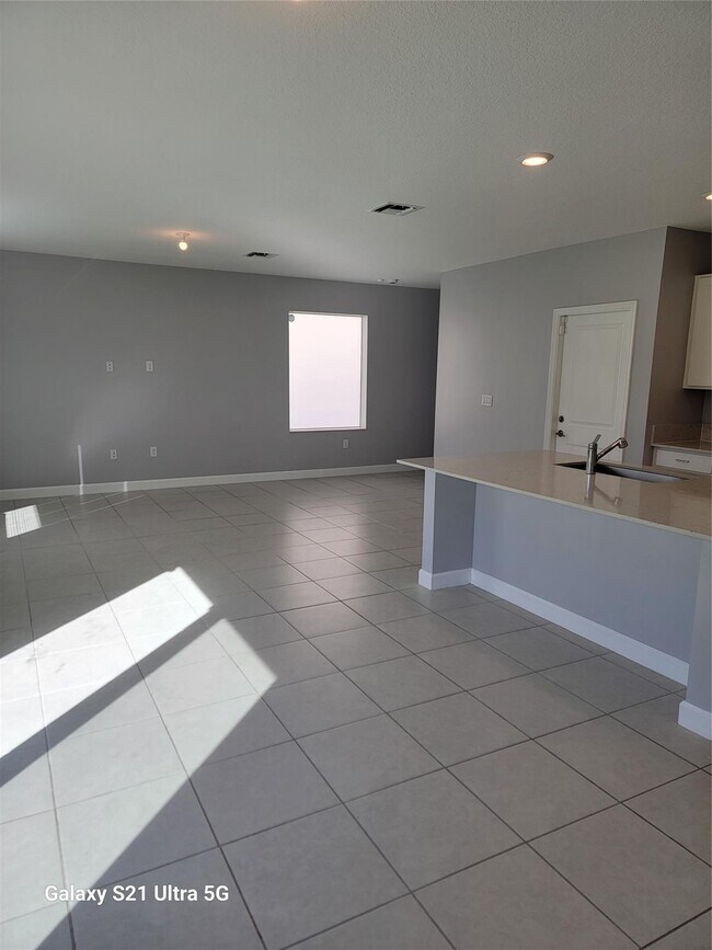 Foto del edificio - 4518 Dow Ln