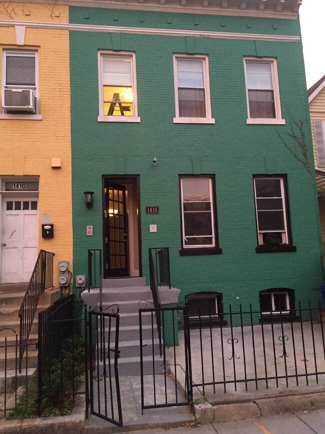 Building Photo - 1418 Newton St NW