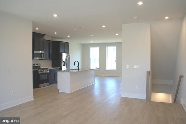 Foto del edificio - 129 Heyford Dr