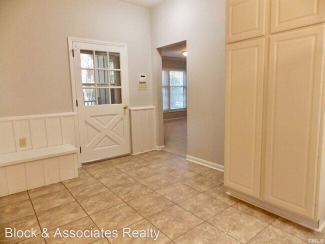 Foto del edificio - 1 br, 1 bath House - 1421-A Lynn Road