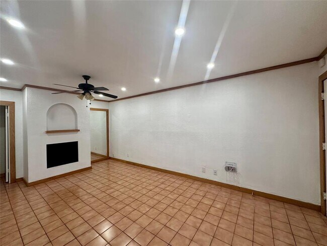 Foto del edificio - 505 W 7th St