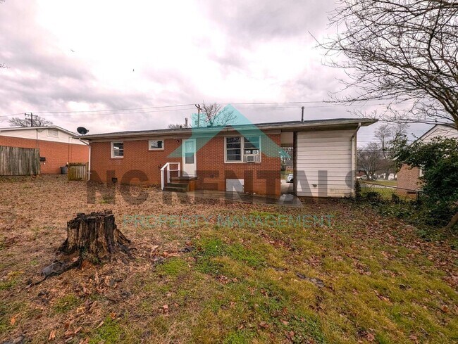 Foto del edificio - RENT READY: Beautiful home with 3 bedrooms...
